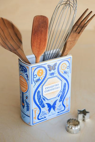 Bibliophile Vase: Collected Curiosities